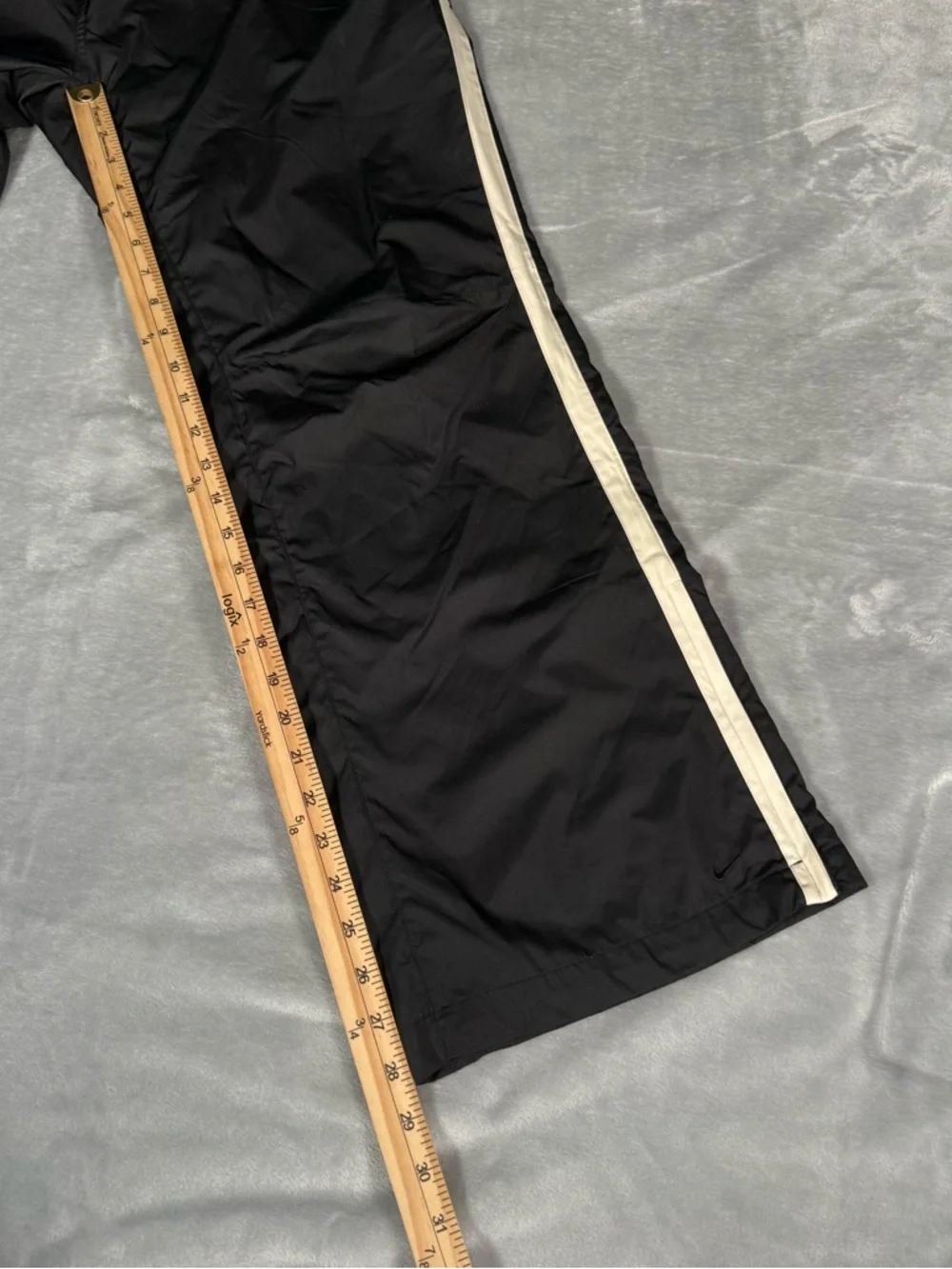 Vintage Nike Track Pants Womens L (33x29) Baggy Oversized Fit Mid Rise Lined Y2K